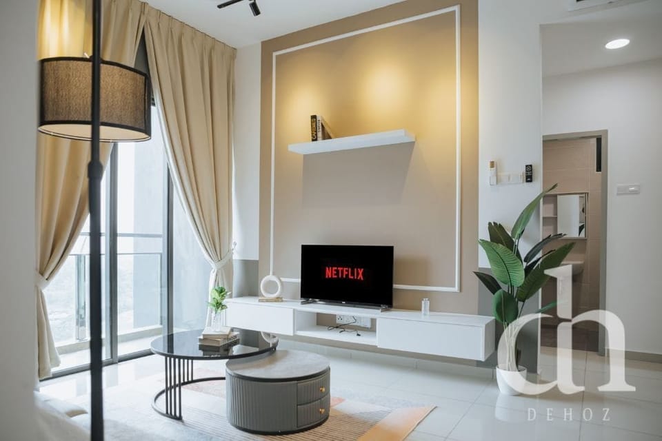 Apartment, 3 Bedrooms | Living area | 42-inch Smart TV with cable channels