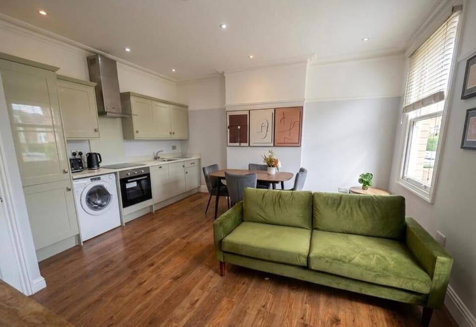 Apartment, 3 Bedrooms | Living area