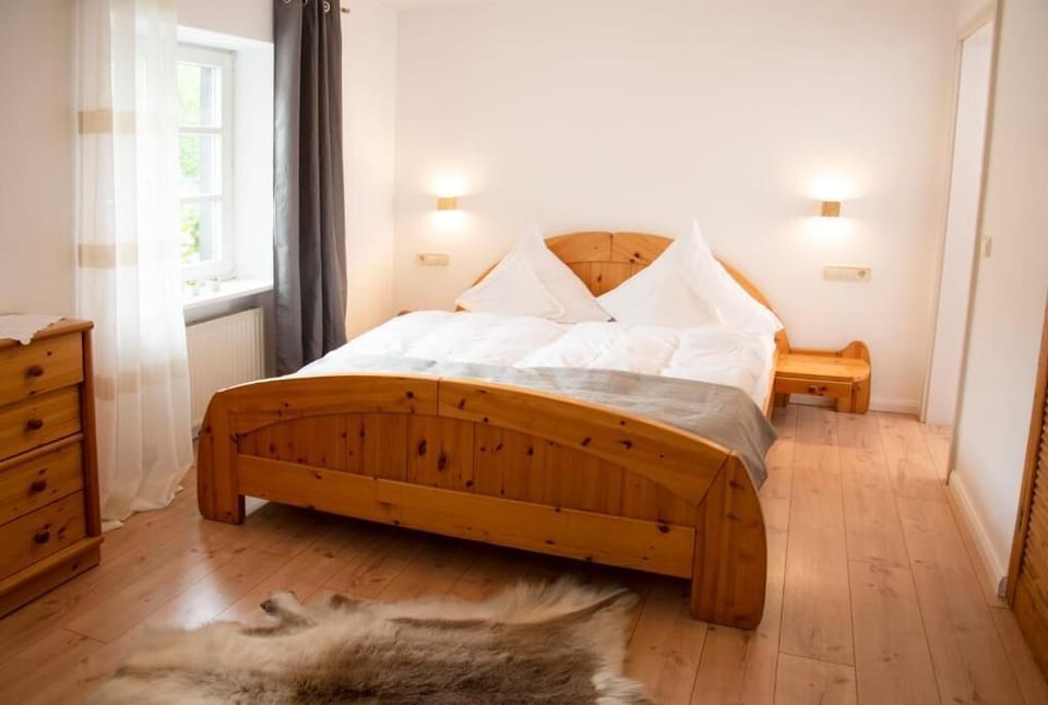 Superior Triple Room, City View | WiFi (free)