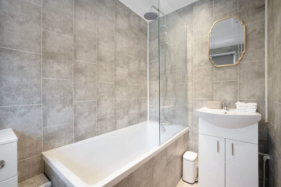New 2BR in 53 Rowlington Terrace House in Ashington