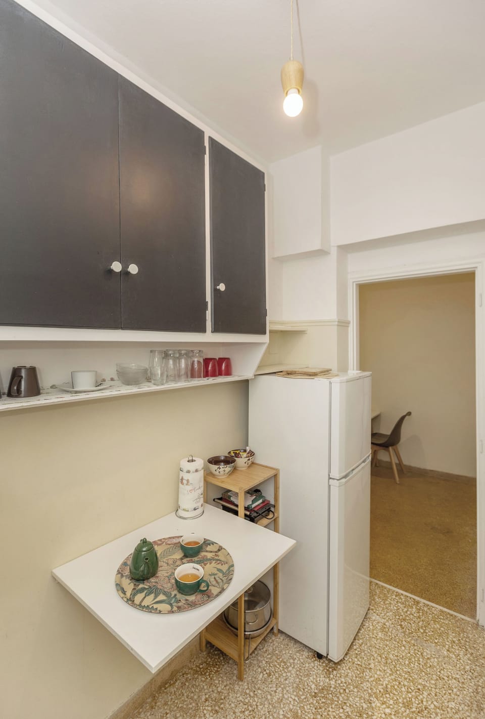 Economy Apartment, Balcony | Private kitchen | Fridge, microwave, oven, stovetop