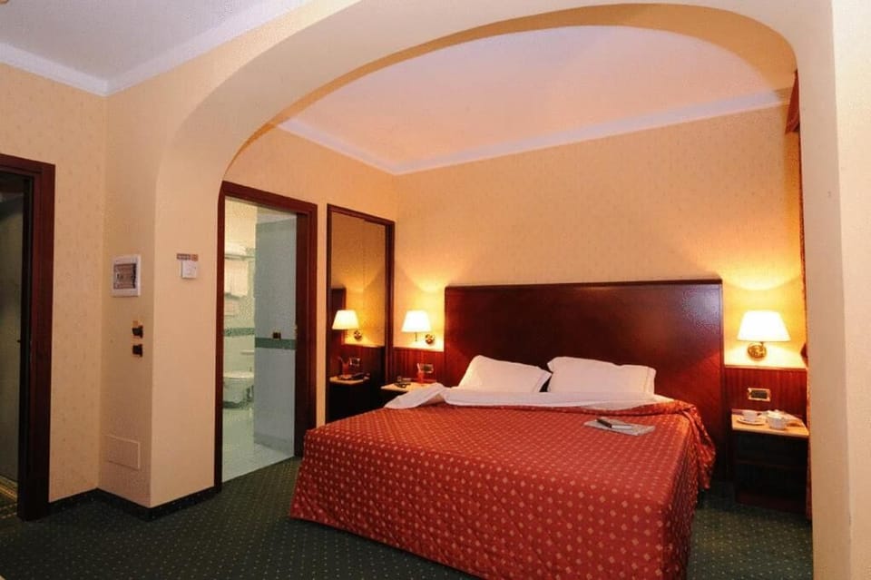 In-room safe, desk, laptop workspace, blackout drapes