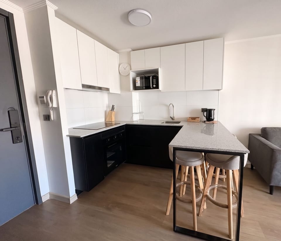 Apartment, 2 Bedrooms | Private kitchen | Fridge, microwave, oven, cookware/dishes/utensils
