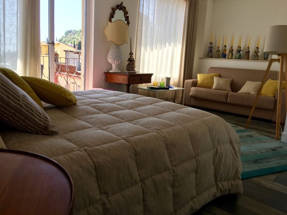 Suite, Sea View (Le Lumere) | Frette Italian sheets, premium bedding, down comforters