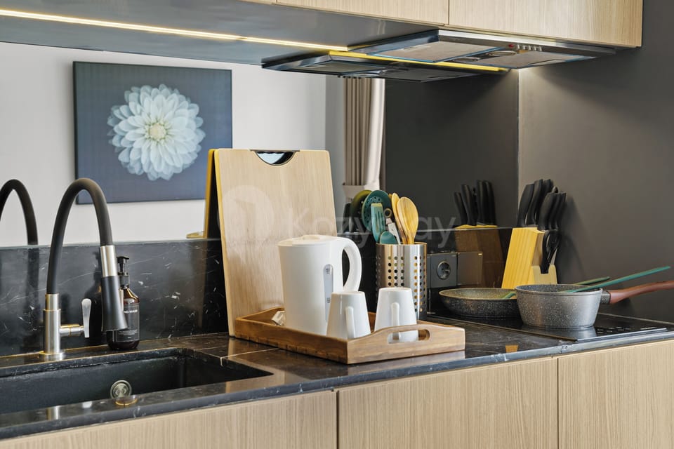 Apartment, 1 Bedroom, Pool View | Private kitchen | Coffee/tea maker, full-size fridge, microwave, stovetop
