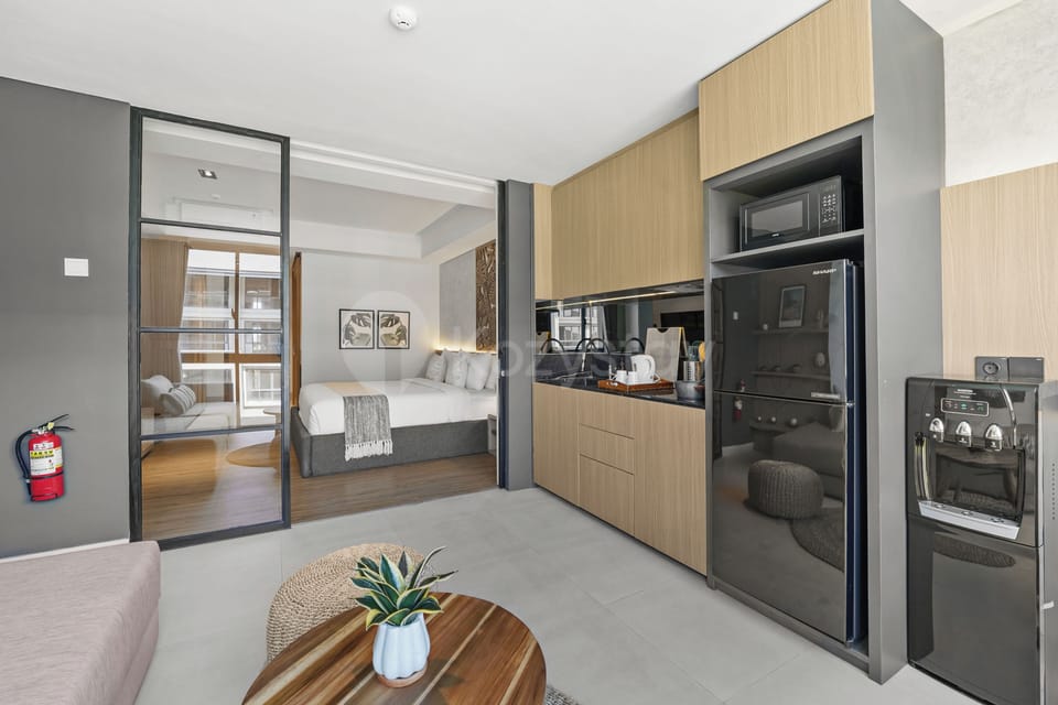 Apartment, 1 Bedroom, Pool View | Private kitchen | Coffee/tea maker, full-size fridge, microwave, stovetop