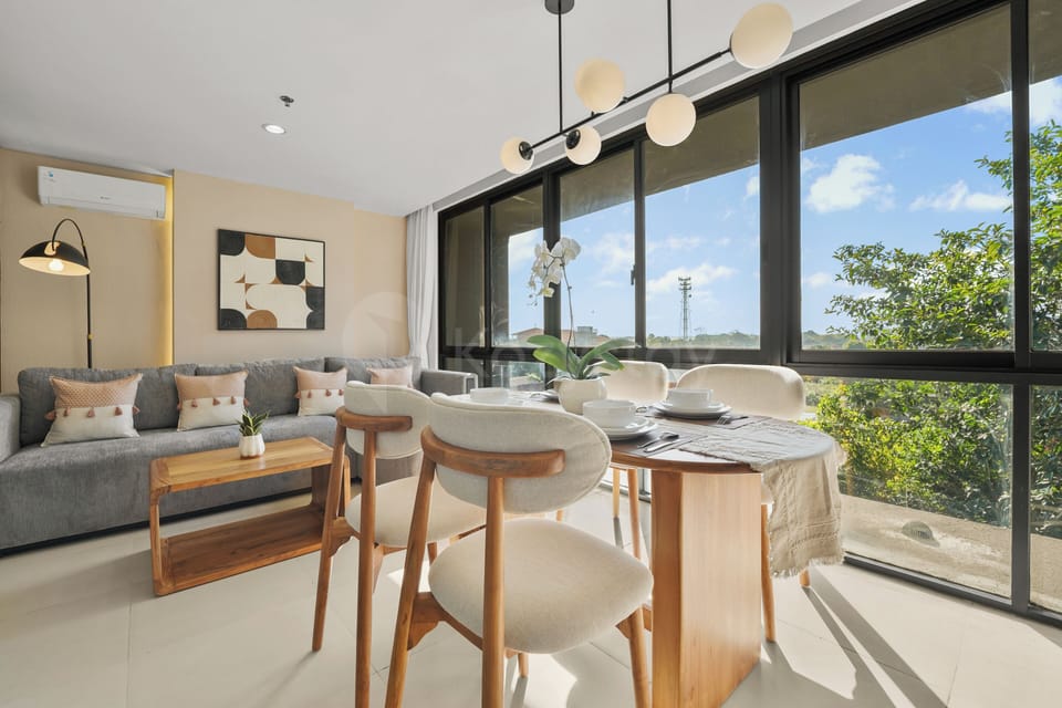 Apartment, 2 Bedrooms, City View | Dining room