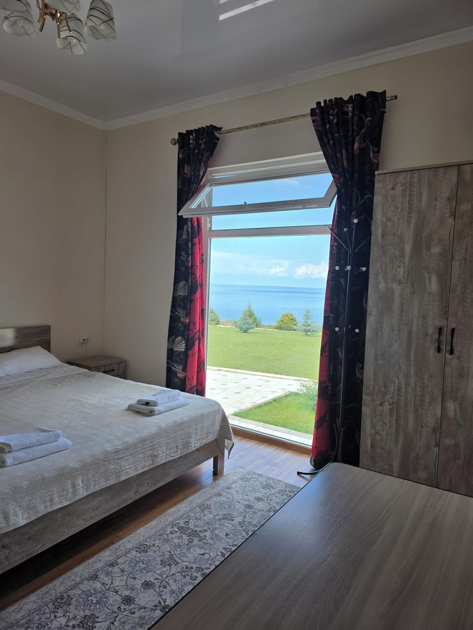 Superior Double Room, Lake View | Iron/ironing board, WiFi (free)
