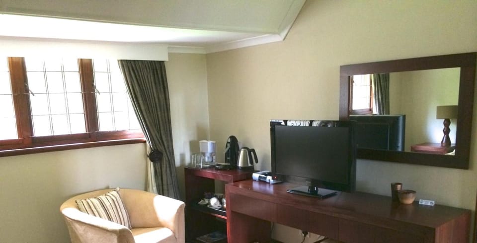 In-room safe, desk, free WiFi, bed sheets
