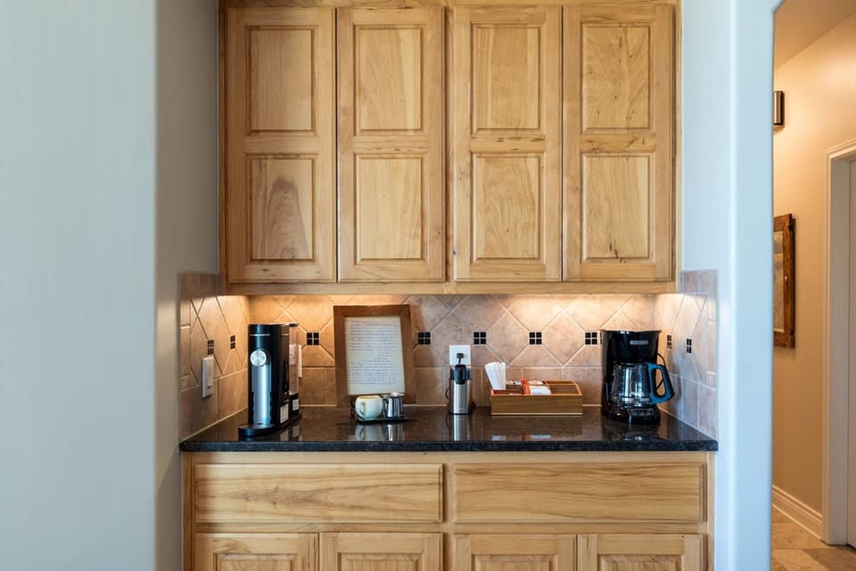 Signature House, 4 Bedrooms, Non Smoking, Air conditioning | Private kitchen | Coffee/tea maker, fridge, microwave, oven