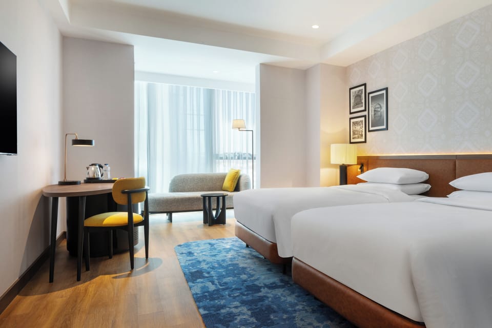 Classic Room, 2 Twin Beds, City View | Egyptian cotton sheets, premium bedding, Tempur-Pedic beds, minibar