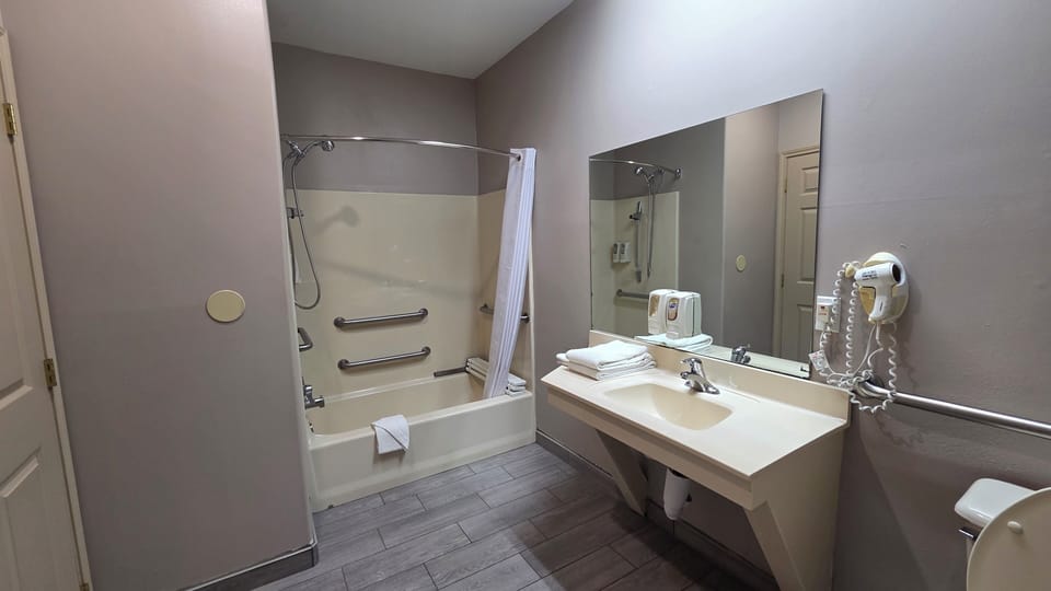 Standard Room, 2 Queen Beds, Accessible, Non Smoking | Bathroom | Combined shower/tub, free toiletries, hair dryer, towels
