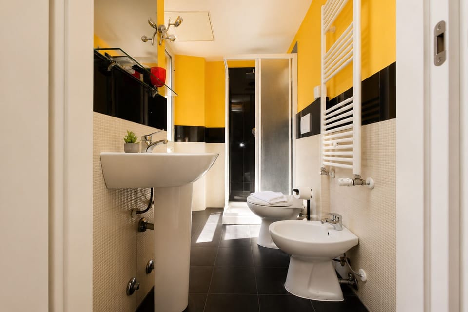 Standard Double Room, City View | Bathroom | Shower, hair dryer, slippers, towels
