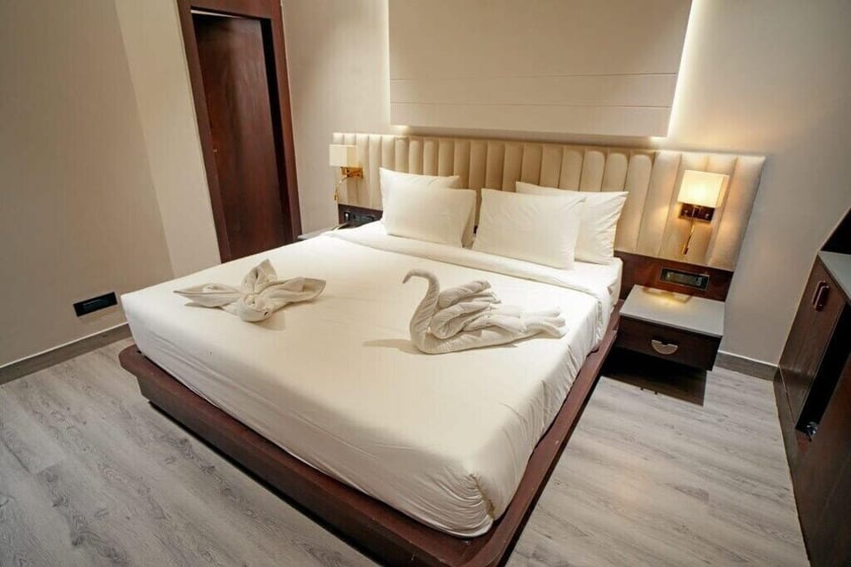 Deluxe Room | Desk, laptop workspace, WiFi (free)