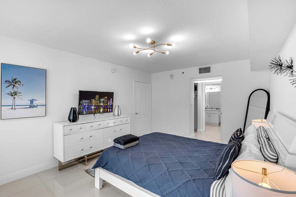 Condo, 1 Queen Bed, City View (Chic City Condo) | 1 bedroom, desk, laptop workspace, individually decorated