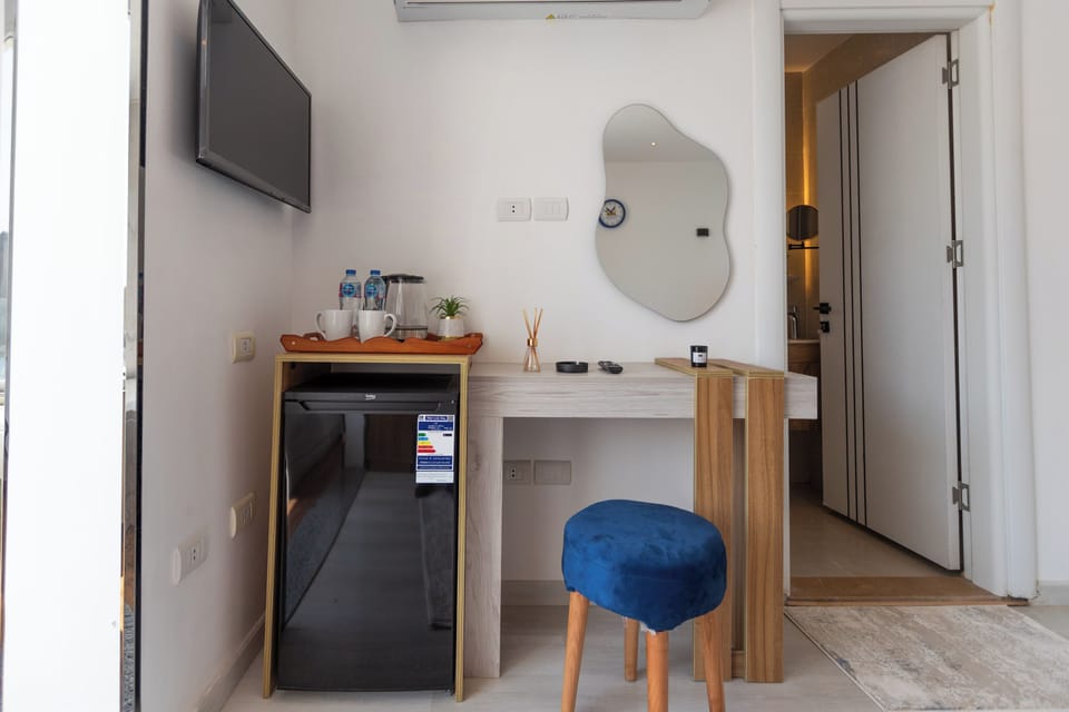 Superior Double Room, Hot Tub, Mountain View | Minibar