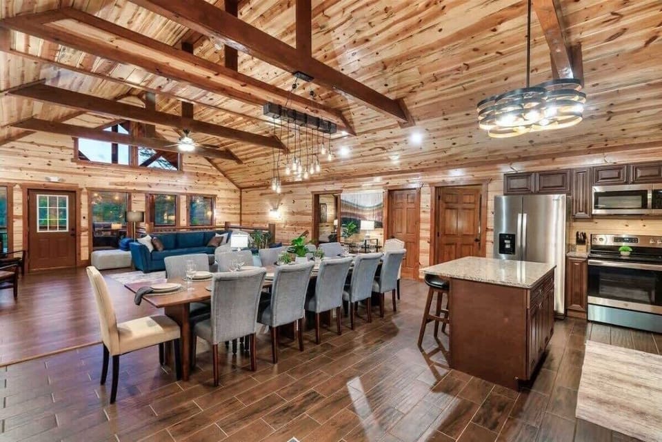 Cabin, Multiple Bedrooms | Private kitchen | Coffee/tea maker, fridge, oven, toaster