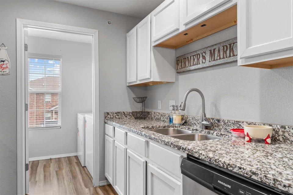 Condo, Multiple Beds, Garden View (SDC Escape) | Private kitchen