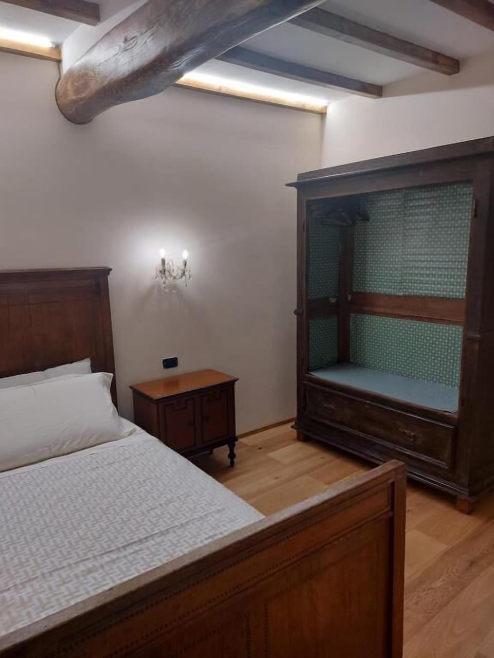 Double or Twin Room, Mountain View | Blackout drapes, soundproofing, iron/ironing board, WiFi (free)