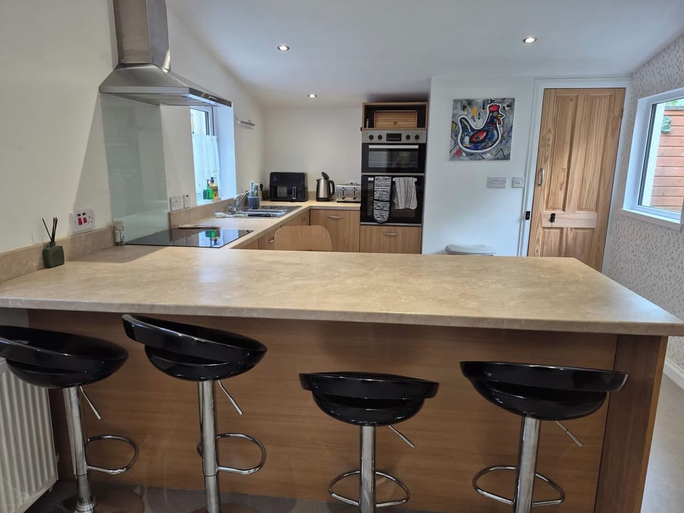 Fridge, oven, dishwasher, electric kettle