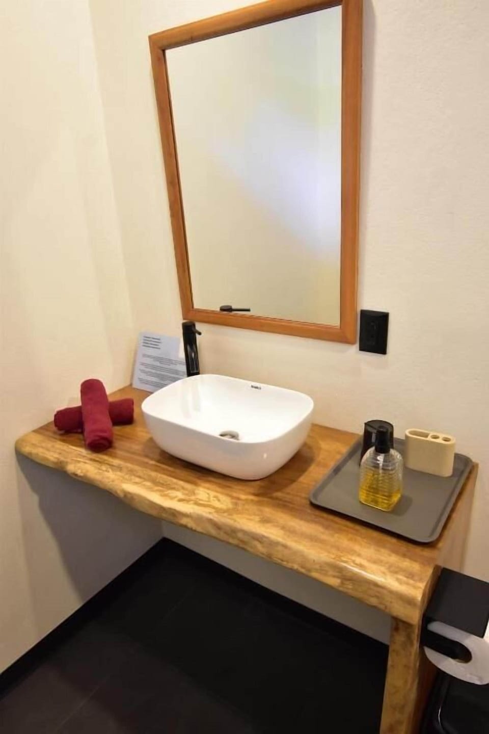 Deluxe Double Room, Garden View | Bathroom