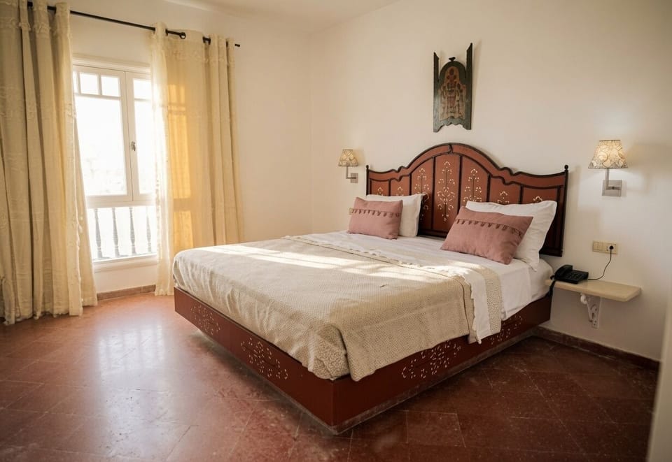 In-room safe, desk, soundproofing, WiFi (free)