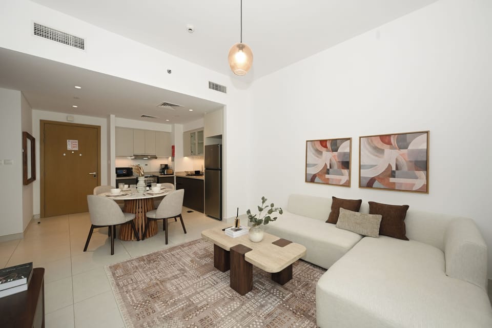 Apartment, Balcony, City View | Living area