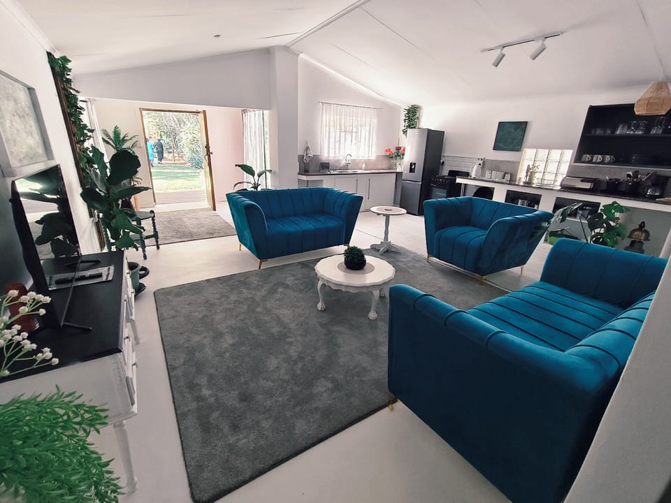 Luxury House | Living area
