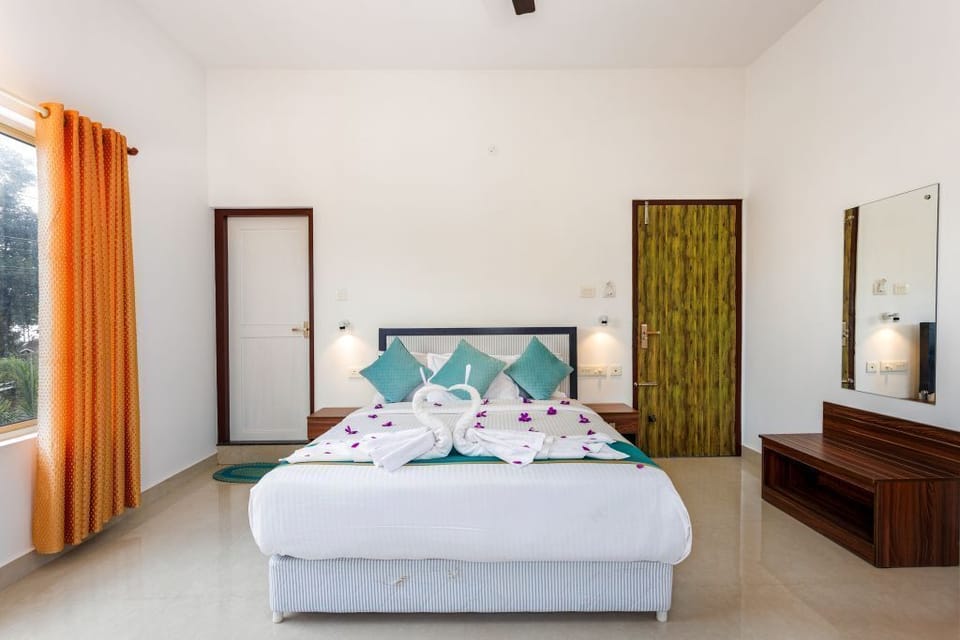 Standard Double Room | Laptop workspace, WiFi (free)