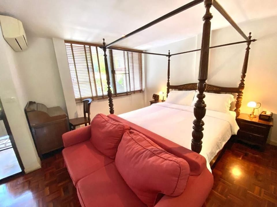 Deluxe Single Room, Balcony | In-room safe, WiFi (free)
