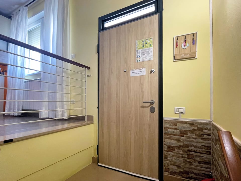 Duplex | Interior
