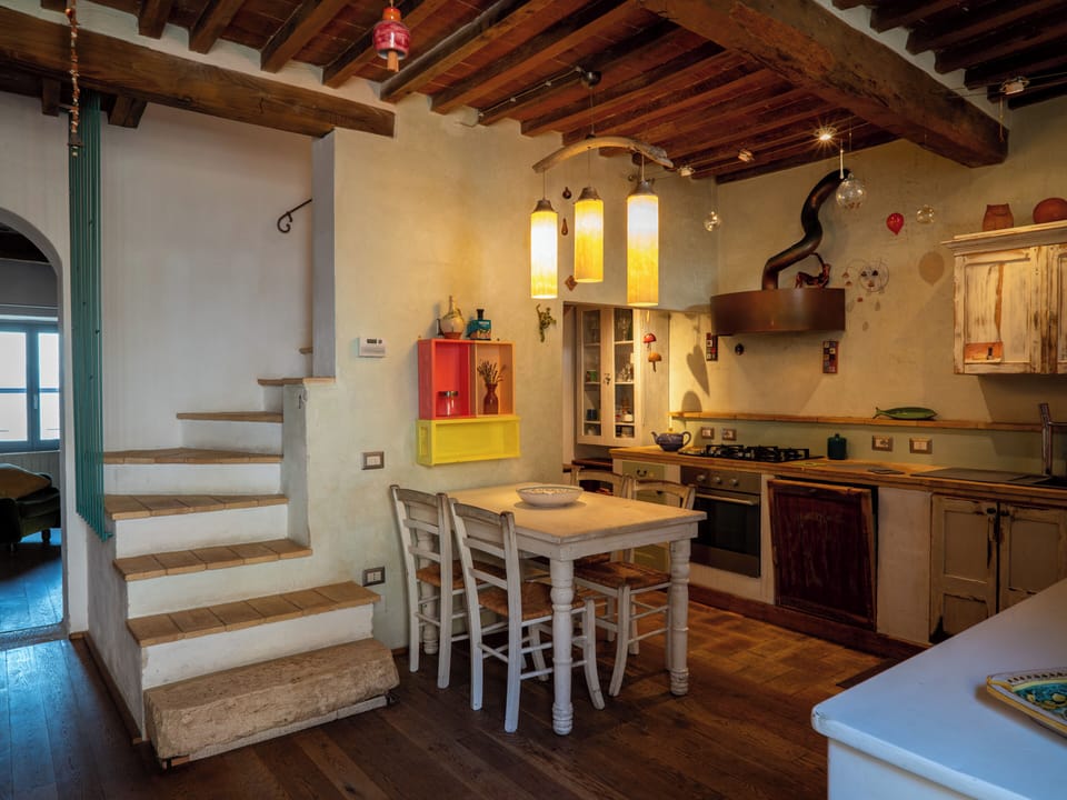 House, Balcony, City View | Private kitchen