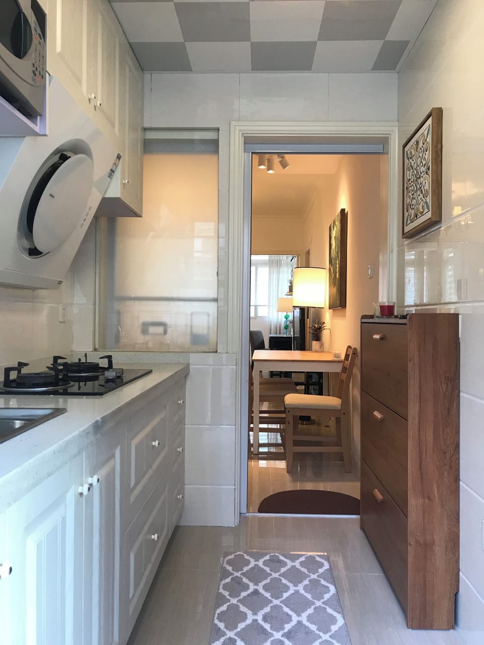 Superior Suite, 2 Bedrooms, Non Smoking | Private kitchen | Fridge, microwave, stovetop, cookware/dishes/utensils