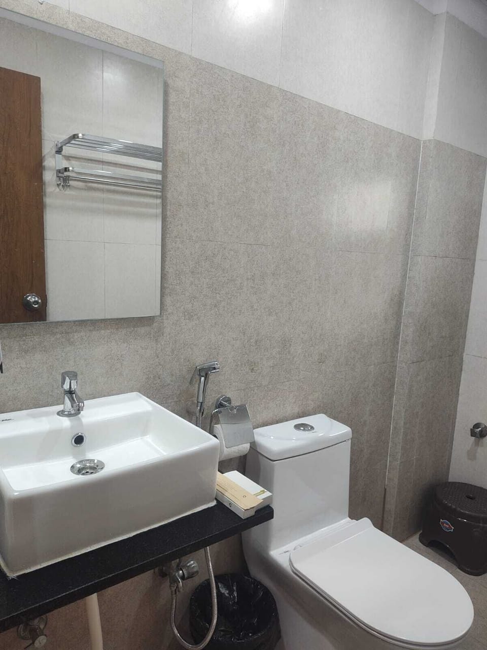 Deluxe Double Room, Balcony, City View | Bathroom | Shower, towels, soap, shampoo