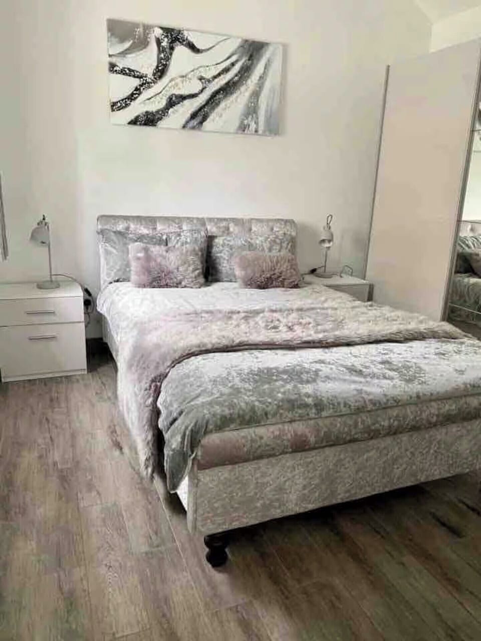 1 bedroom, WiFi (free), bed sheets