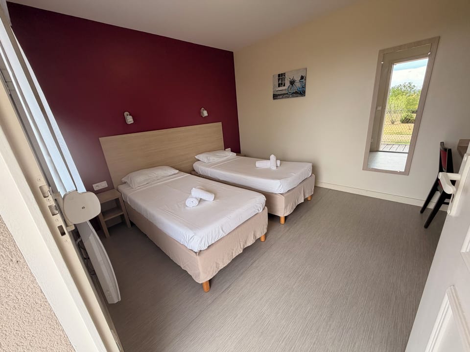 Double or Twin Room, Mountain View | WiFi (free)