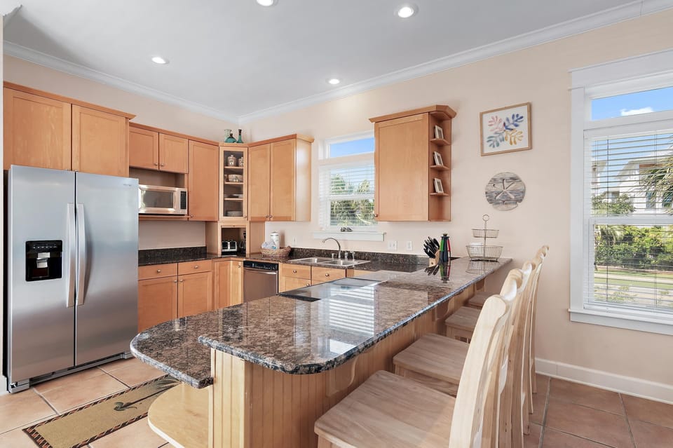House, Multiple Beds (The Mermaid) | Private kitchen