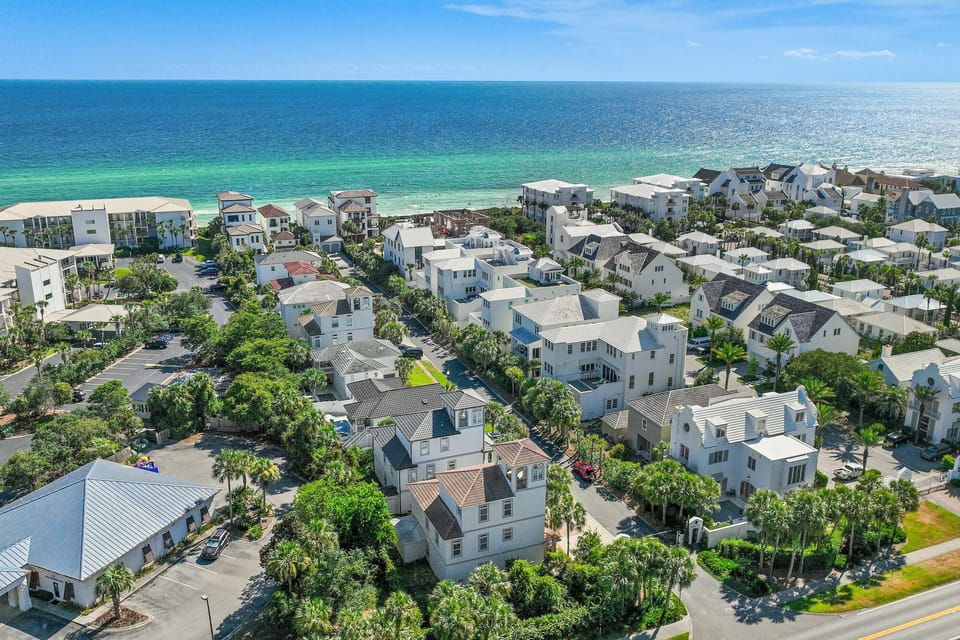 House, Multiple Beds (The Mermaid) | Aerial view