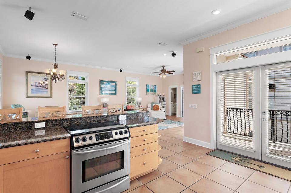 House, Multiple Beds (The Mermaid) | Private kitchen