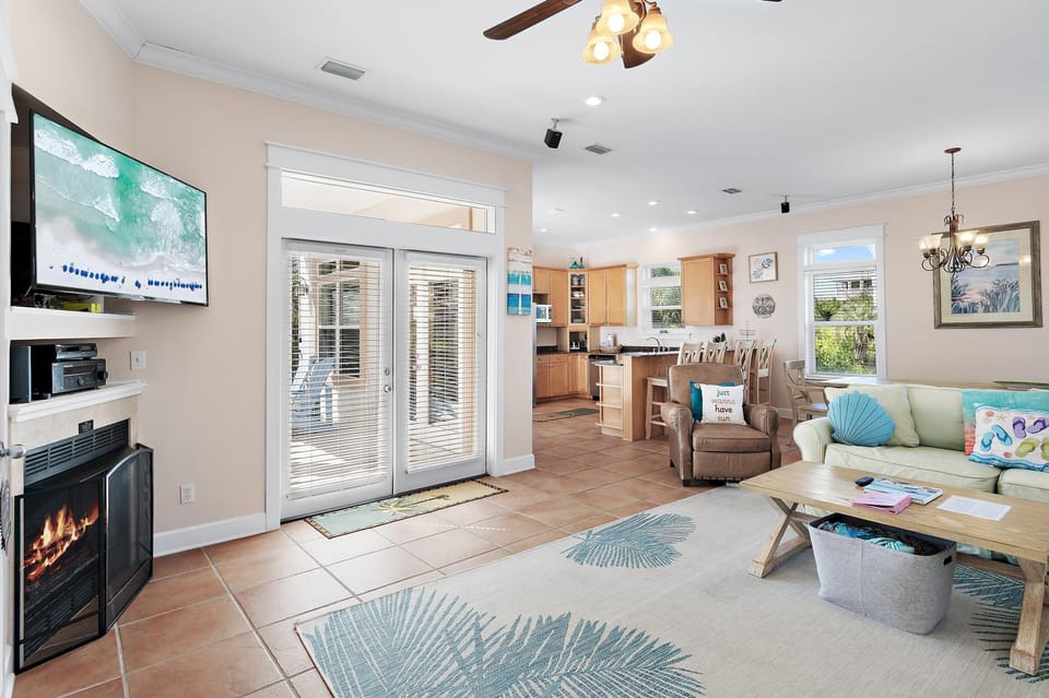 House, Multiple Beds (The Mermaid) | Living area