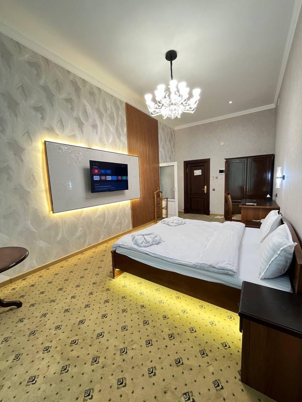 Deluxe Double Room | Minibar, desk, soundproofing, iron/ironing board (on request)