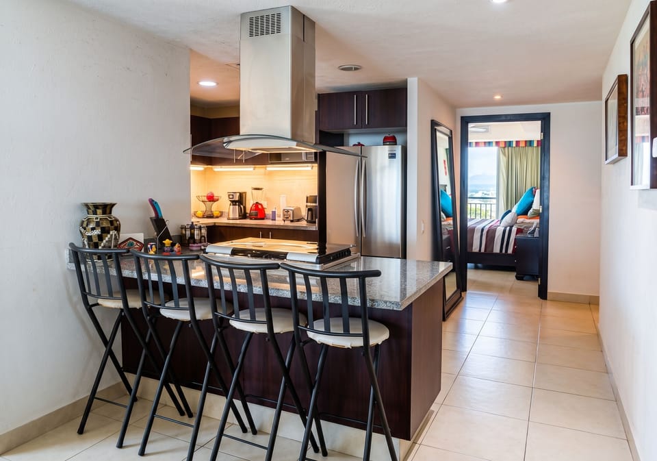 Apartment | Private kitchen | Coffee/tea maker, fridge, microwave, stovetop