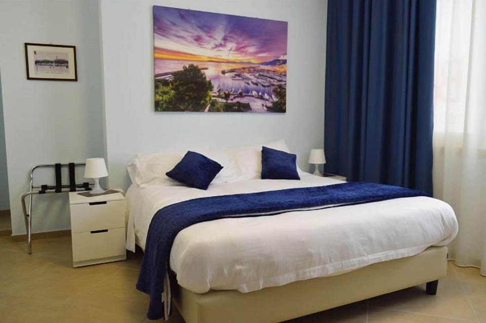 Basic Double Room | Premium bedding, in-room safe, individually decorated