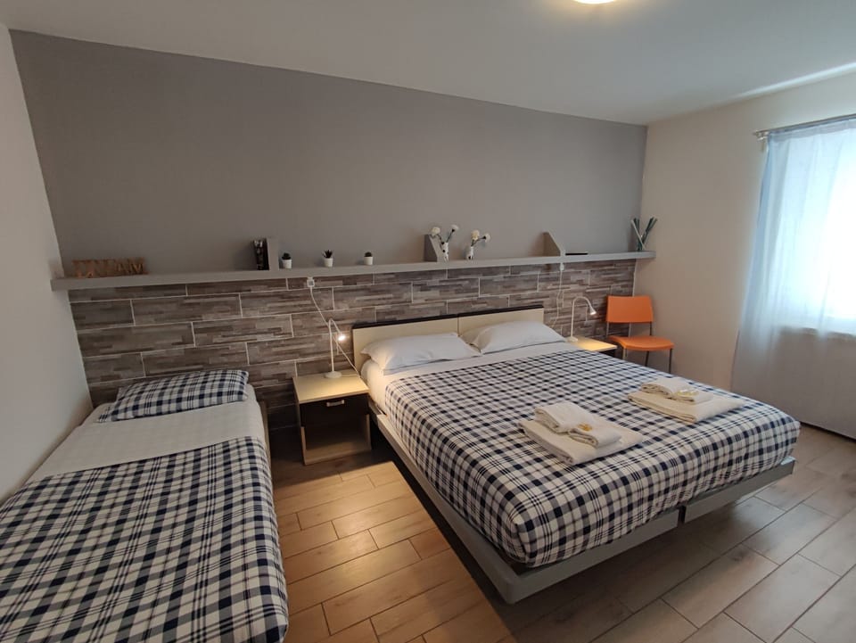 Apartment, 1 Bedroom | Premium bedding, desk, iron/ironing board, free cribs/infant beds