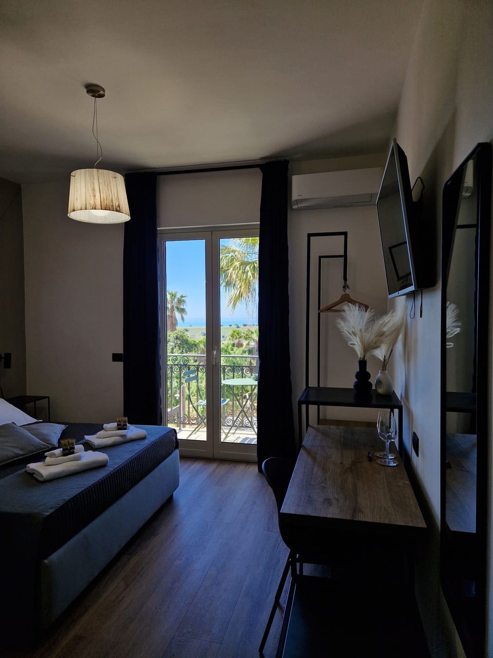 Double Room, Balcony | Frette Italian sheets, down comforters, minibar, soundproofing