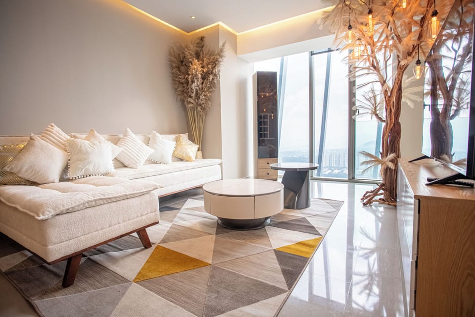 Deluxe Apartment, Park View | Living area