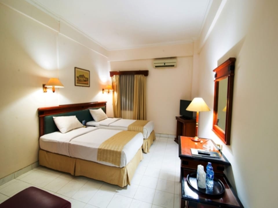 Superior Double Room | Individually decorated, desk, blackout drapes, soundproofing