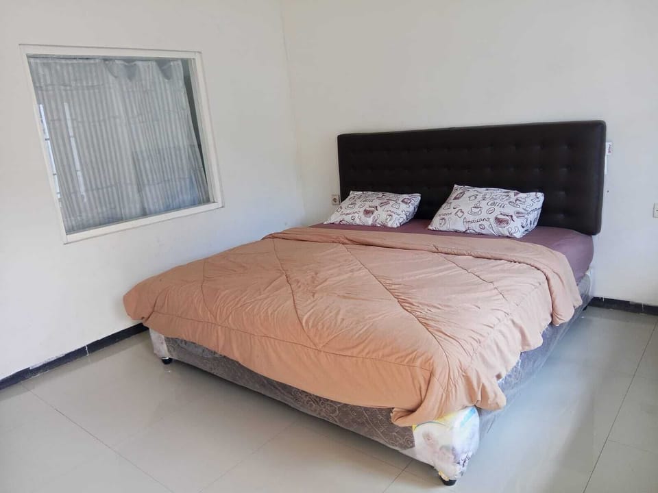Standard Double Room | WiFi (free)
