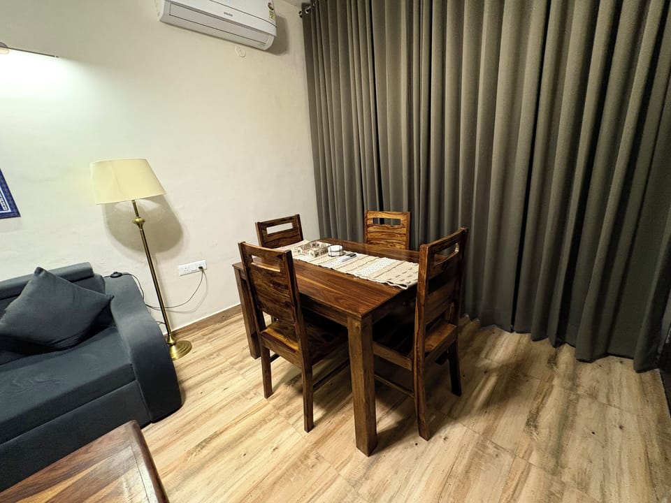 Villa, Balcony | Dining
