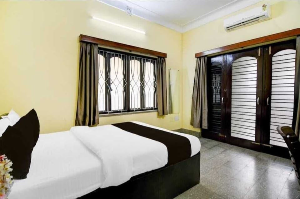 Deluxe Double or Twin Room, City View | WiFi (free)